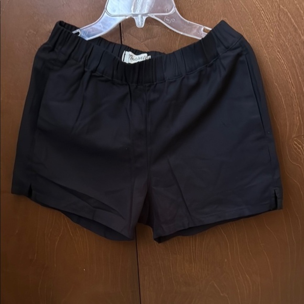 Madewell NWT XS Black Shorts,Pockets, Cotton Blend,  Side Slits $39.50
